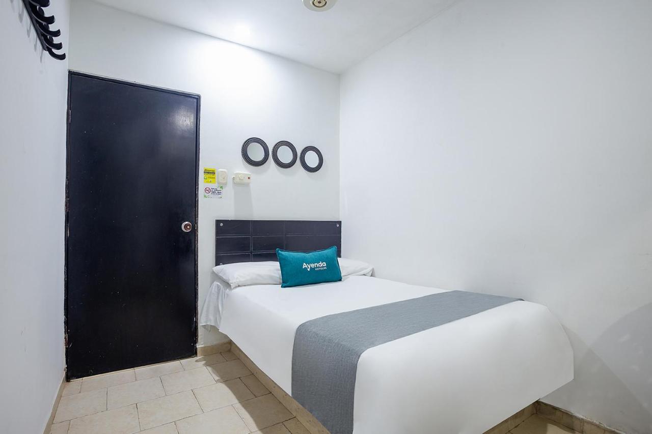 Ayenda Hotel Alejandria Монтерия Экстерьер фото